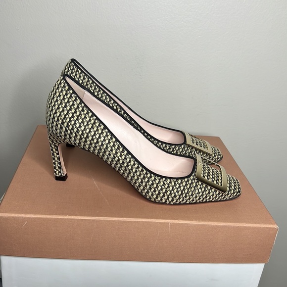New With Tags Roger Vivier Pumps in fabric size 39 1/2 - Picture 2 of 10
